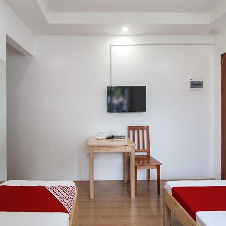Oyo 777 Rn Guesthouse Moalboal Eksteriør bilde
