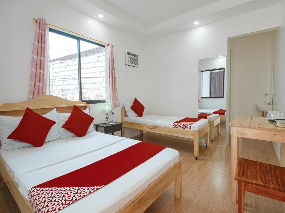 Oyo 777 Rn Guesthouse Moalboal Eksteriør bilde