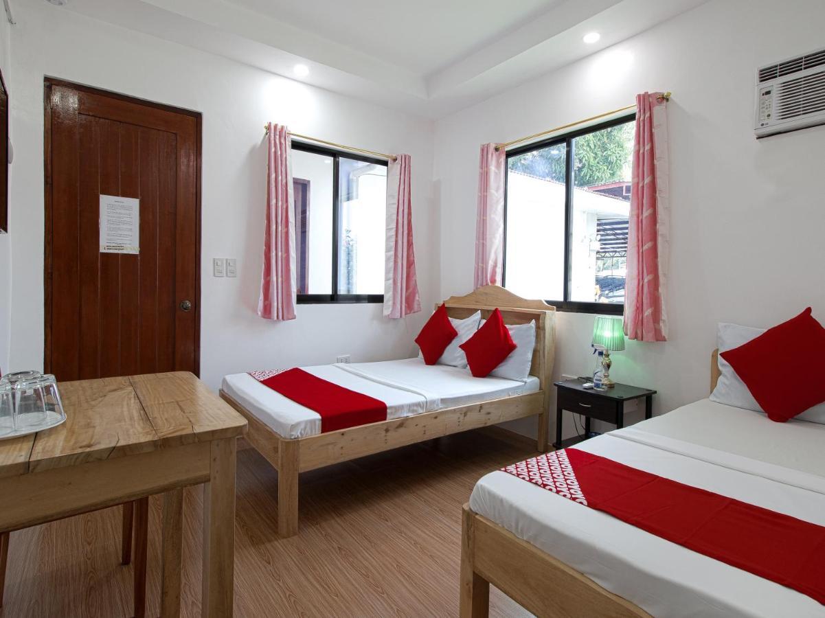 Oyo 777 Rn Guesthouse Moalboal Eksteriør bilde